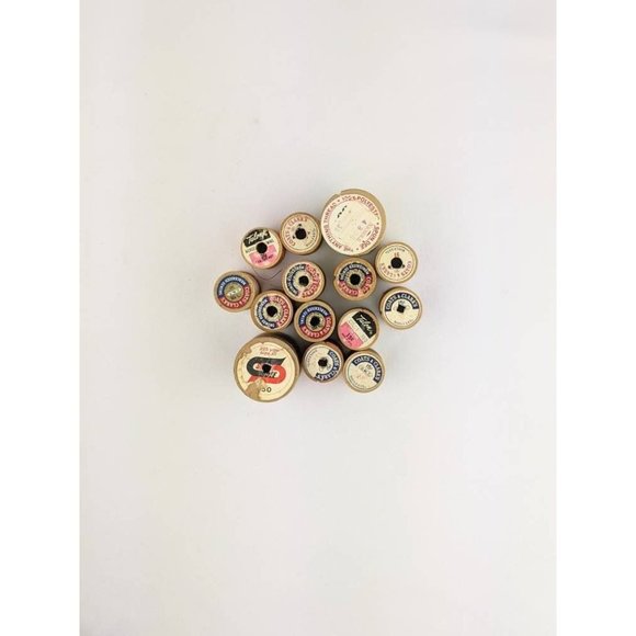 Old Wooden Spools of Thread Lot All Wood | 14 Vintage Wood Thread Empty Spools - Picture 3 of 7